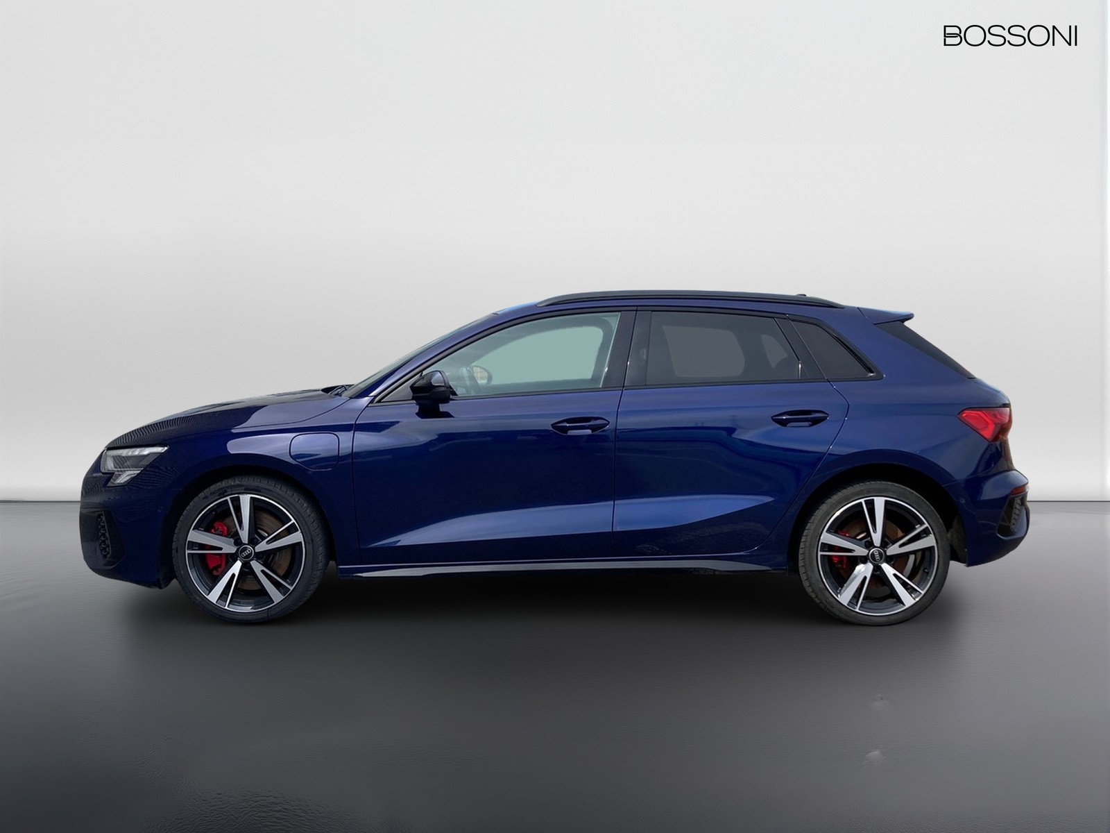 5 - Audi A3 sportback 45 1.4 tfsi e s line edition s tronic