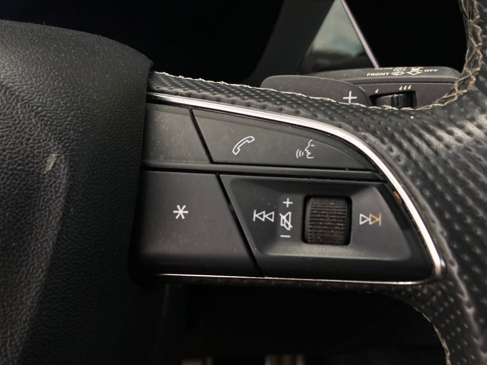 14 - Audi A3 sportback 45 1.4 tfsi e s line edition s tronic