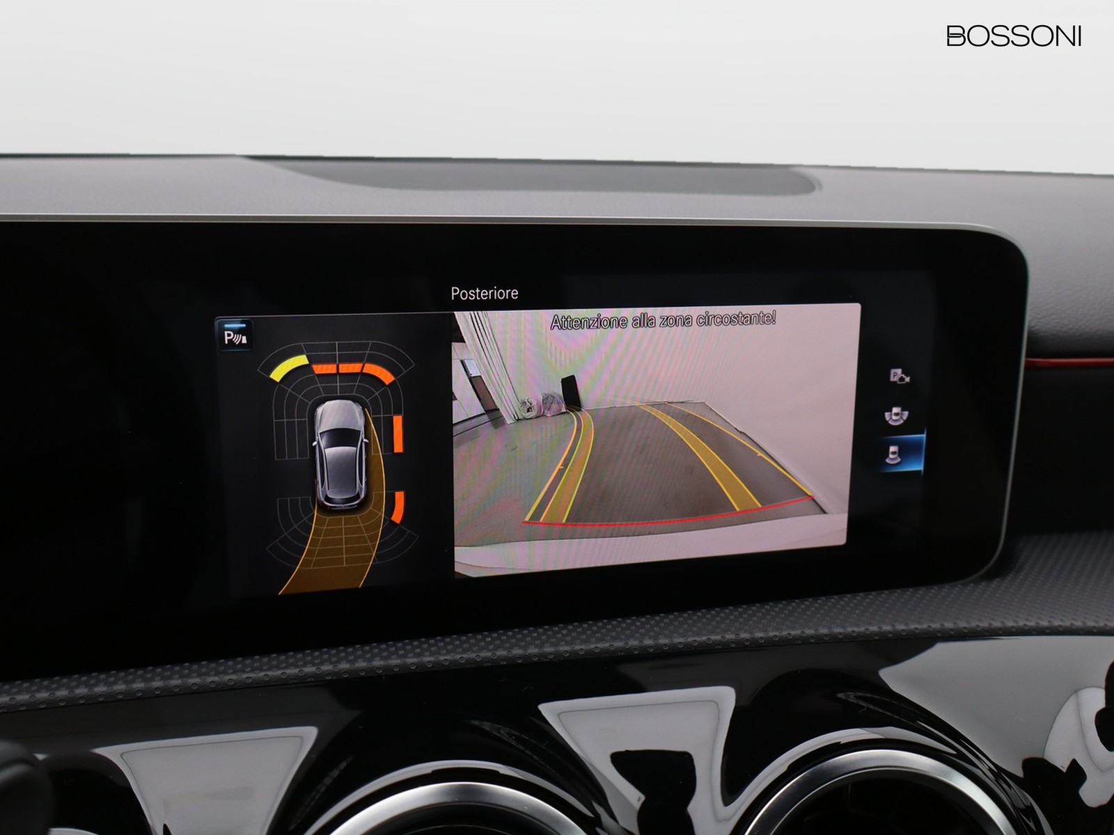 11 - Mercedes Classe A 200 premium 7g-dct