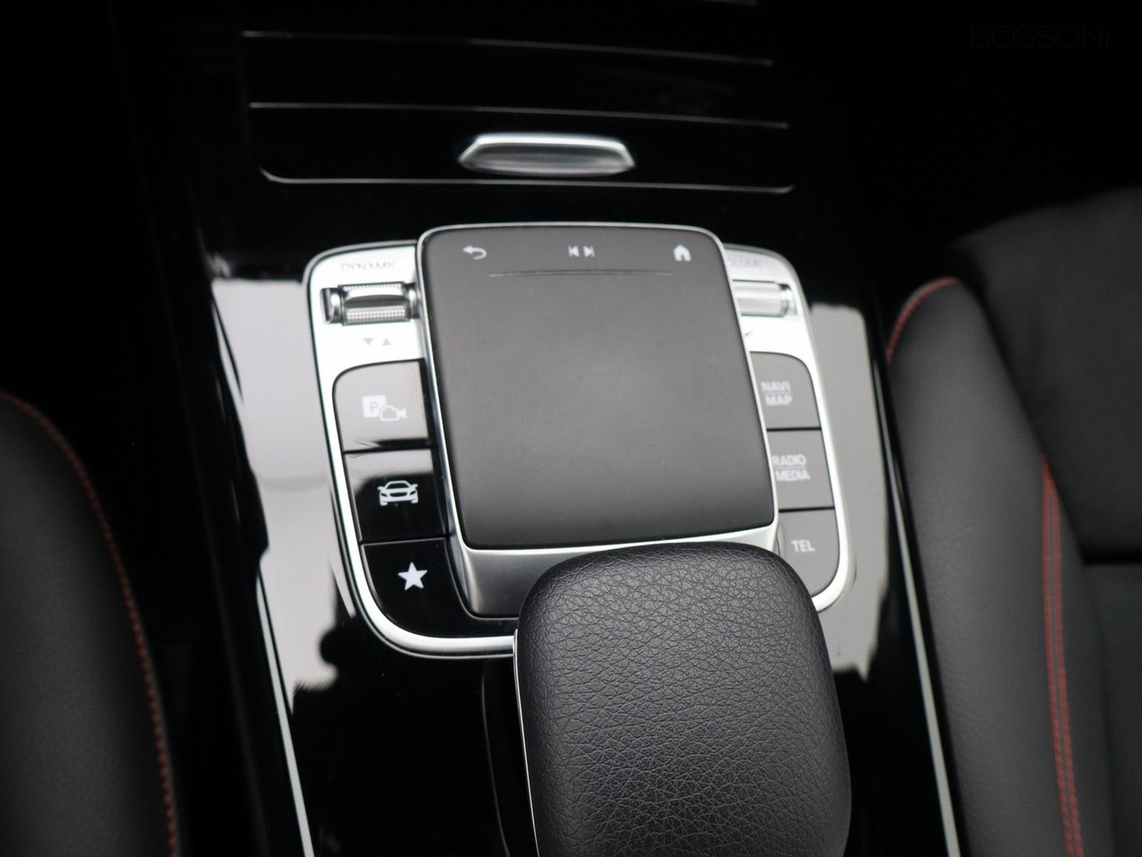 14 - Mercedes Classe A 200 premium 7g-dct