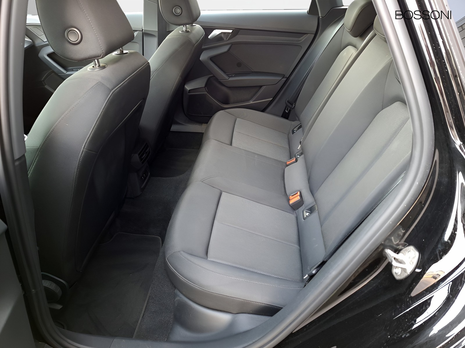 12 - Audi A3 sportback 30 1.0 tfsi business