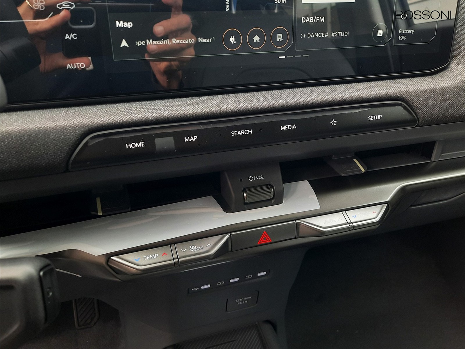 11 - Kia EV2 42,2 kwh earth