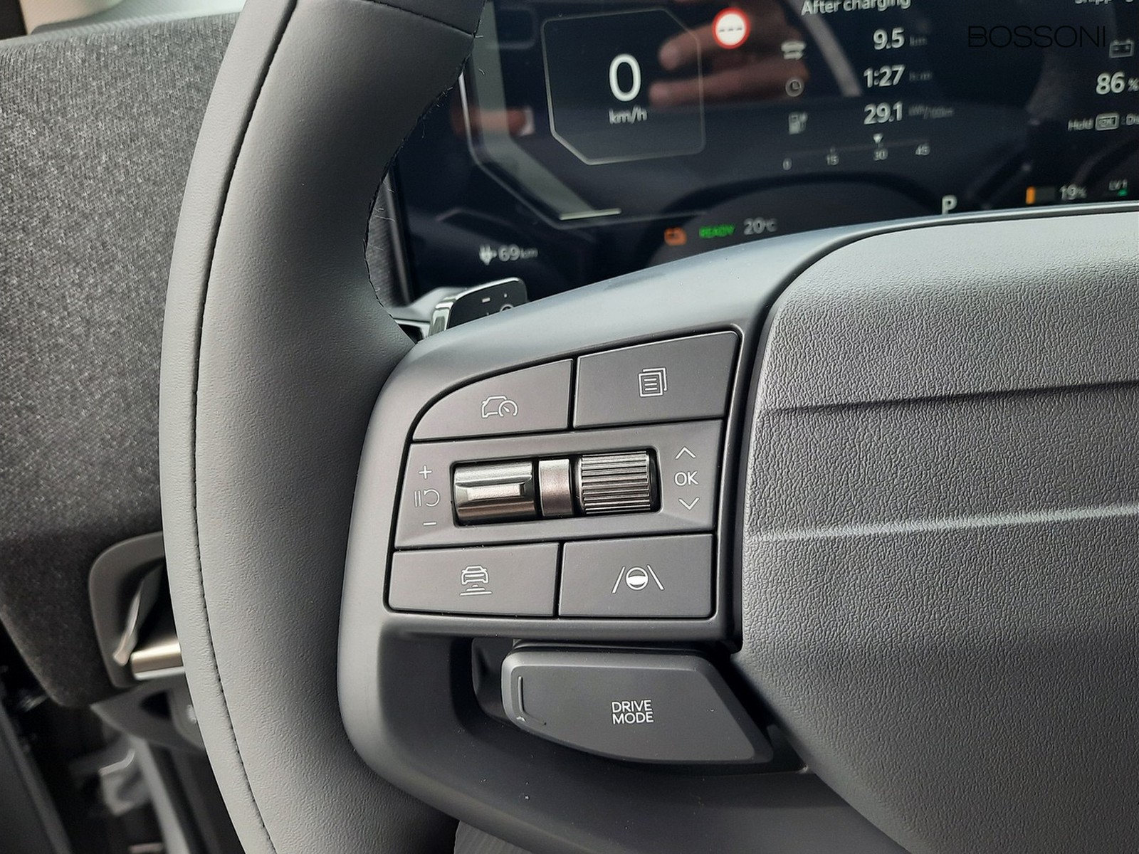 14 - Kia EV2 42,2 kwh earth