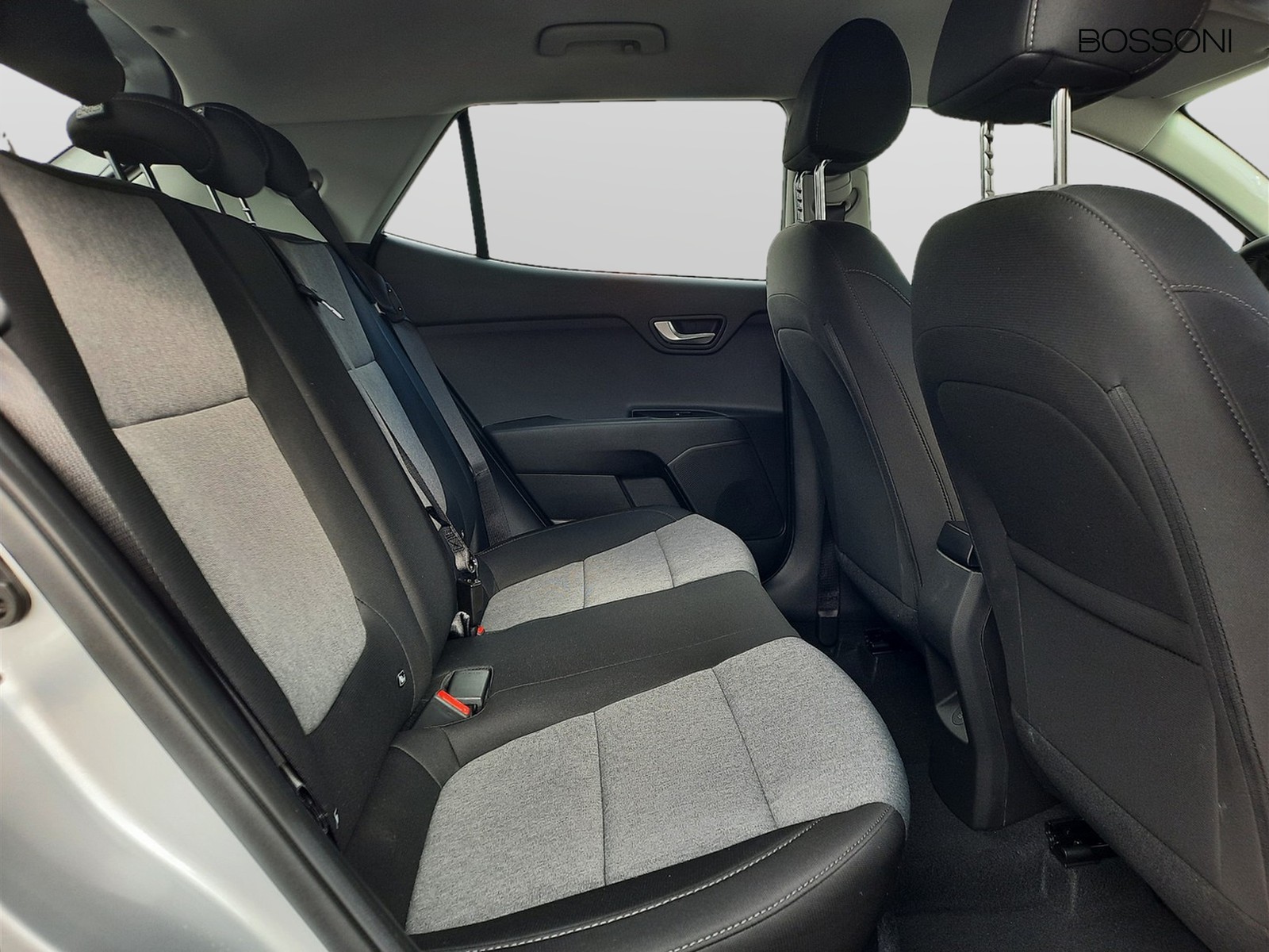 10 - Kia Stonic 1.0 t-gdi urban