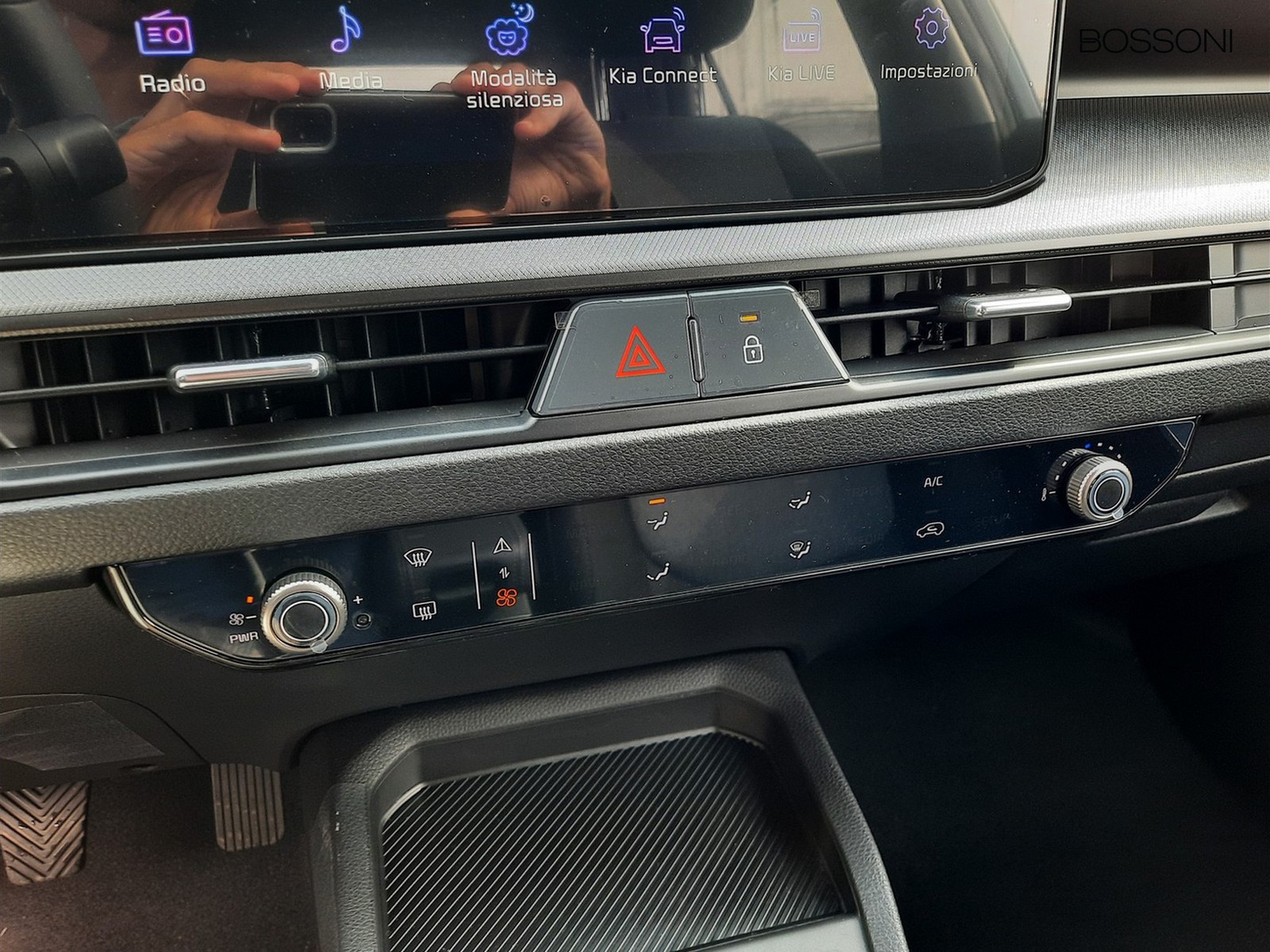 12 - Kia Stonic 1.0 t-gdi urban
