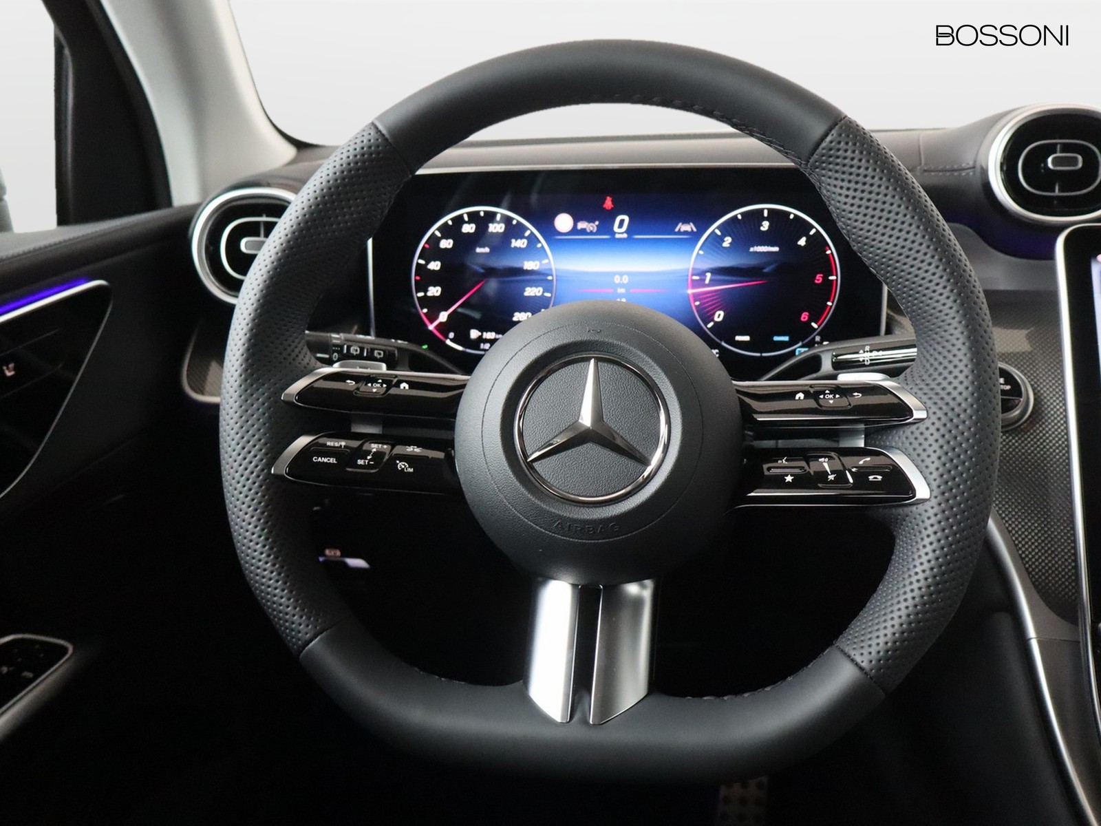 16 - Mercedes GLC suv 220 d amg line advanced 4matic 9g-tronic