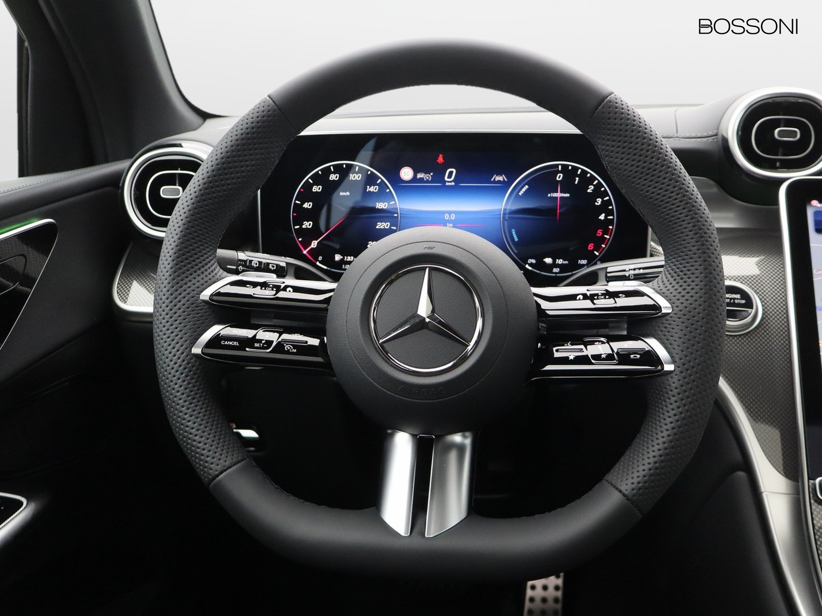16 - Mercedes GLC suv 300 de plug-in hybrid amg line advanced 4matic 9g-tronic