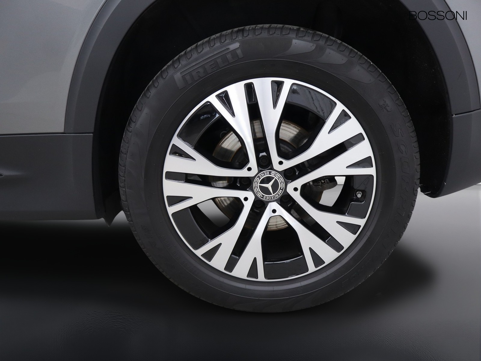 4 - Mercedes GLB 200 d progressive advanced plus 8g-dct