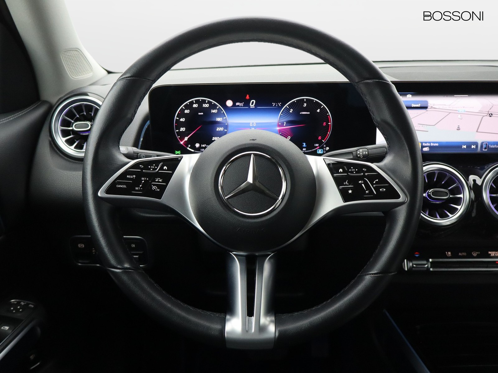 17 - Mercedes GLB 200 d progressive advanced plus 8g-dct