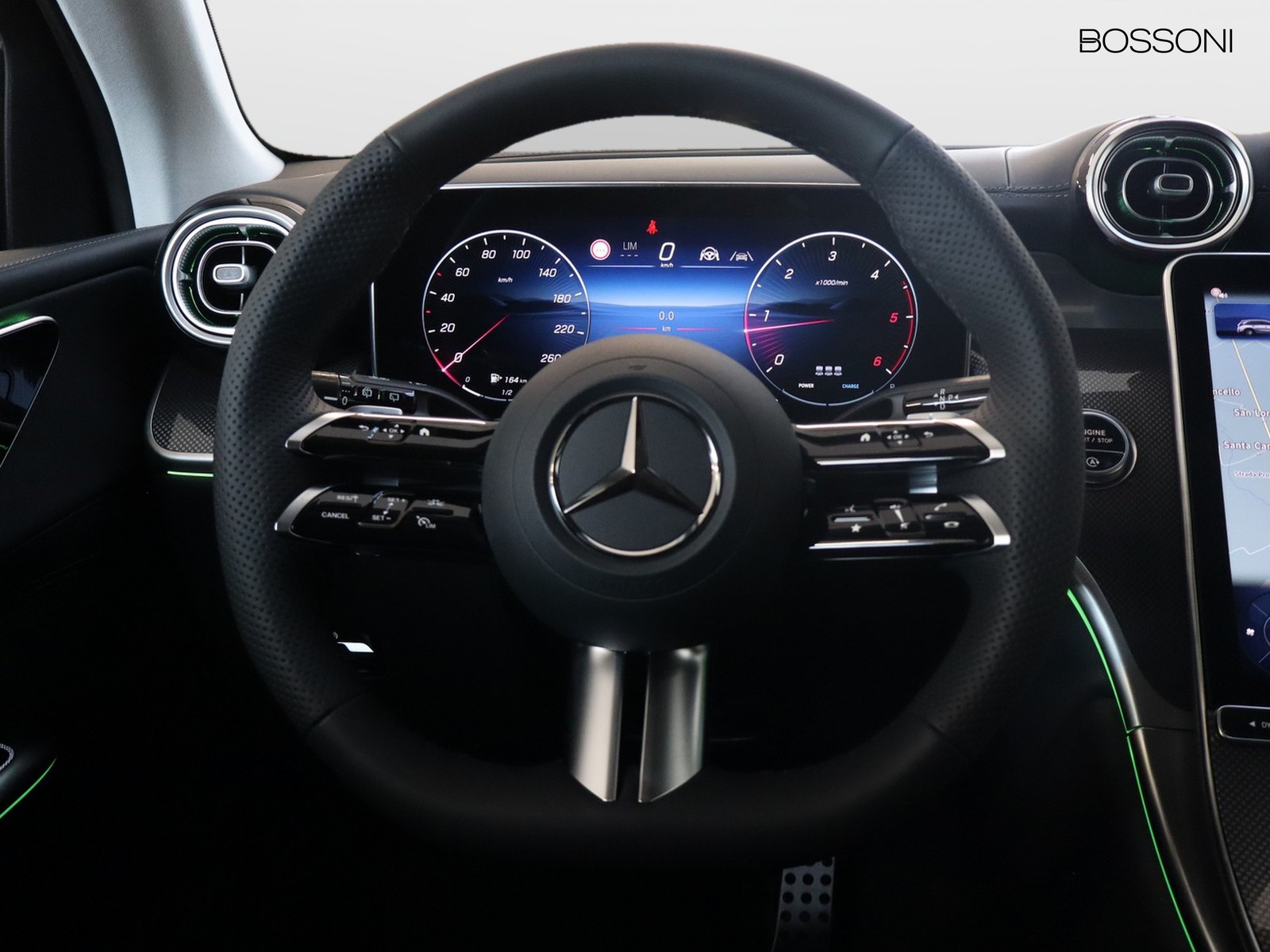 17 - Mercedes GLC suv 220 d amg line premium 4matic 9g-tronic