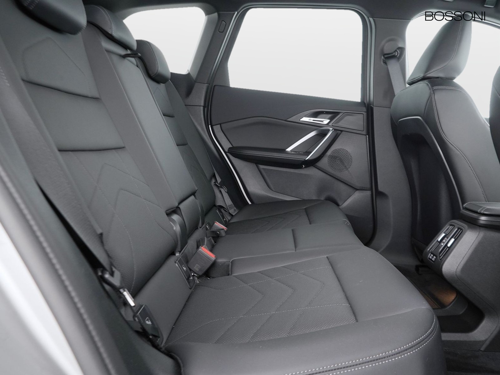 9 - BMW X1 i20 edrive x-line
