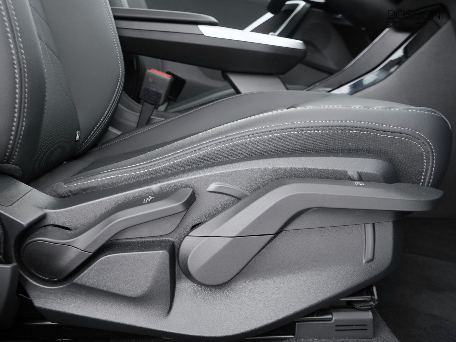 20 - BMW X1 i20 edrive x-line