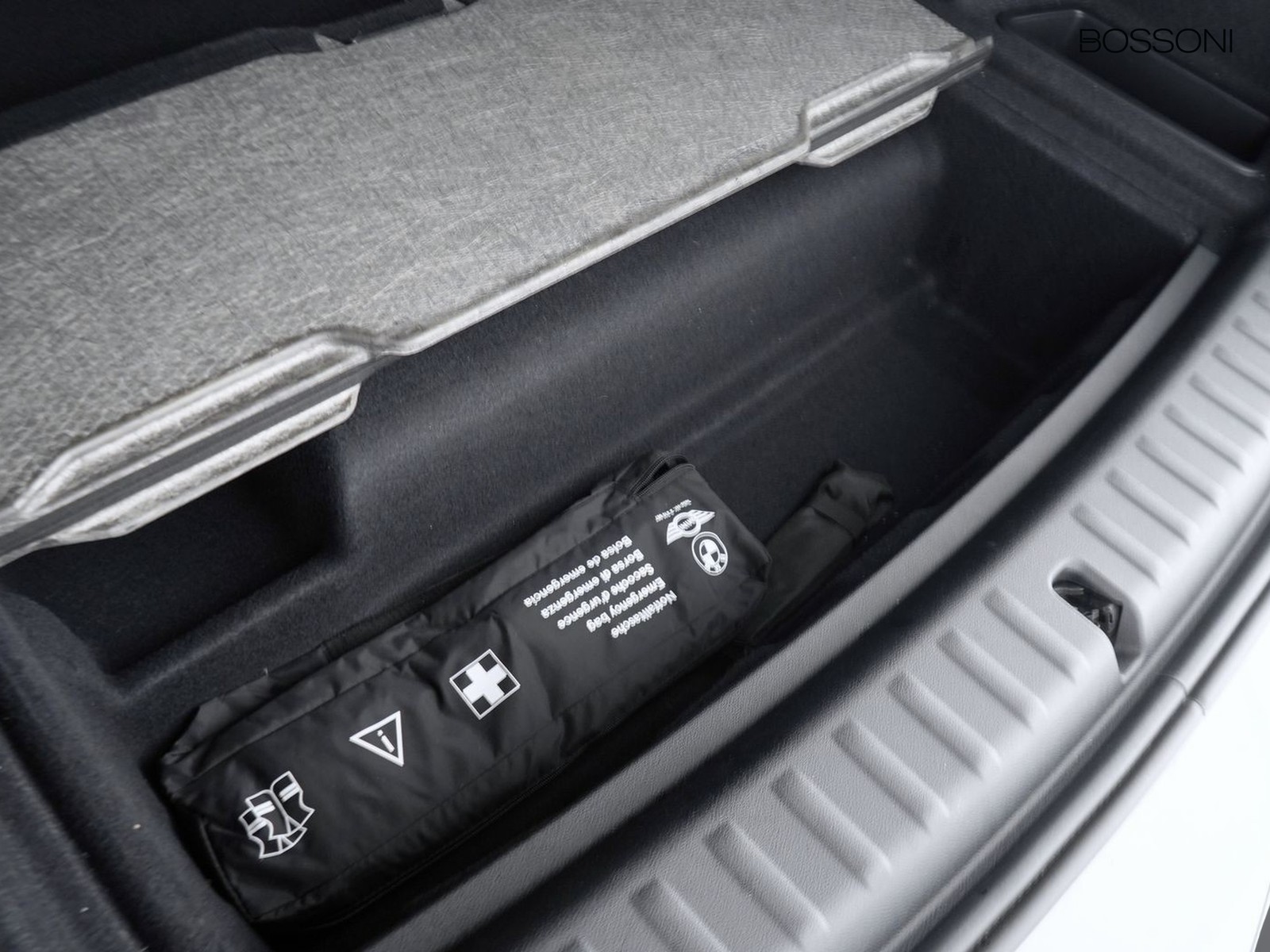 35 - BMW X1 i20 edrive x-line