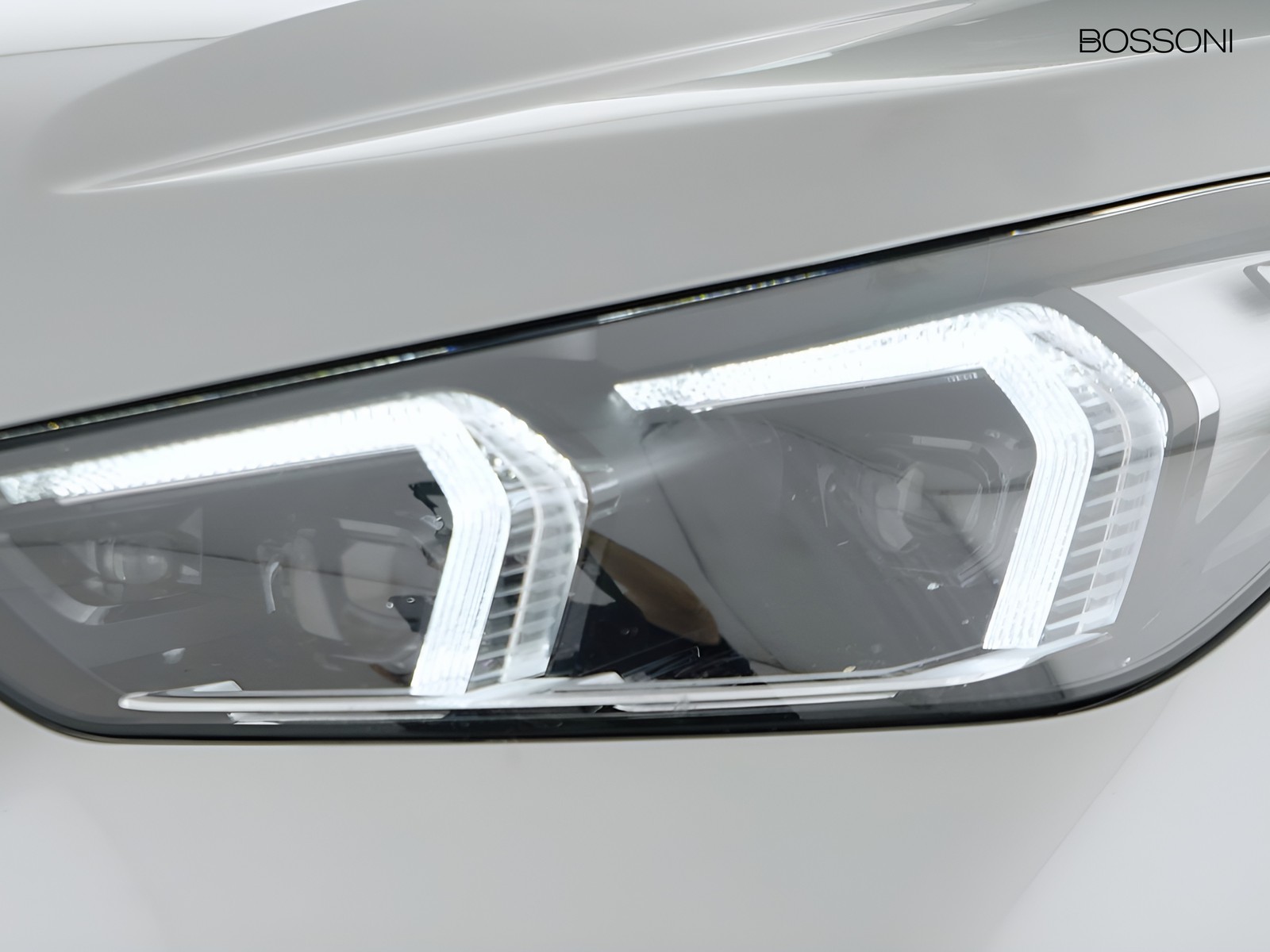 41 - BMW X1 i20 edrive x-line