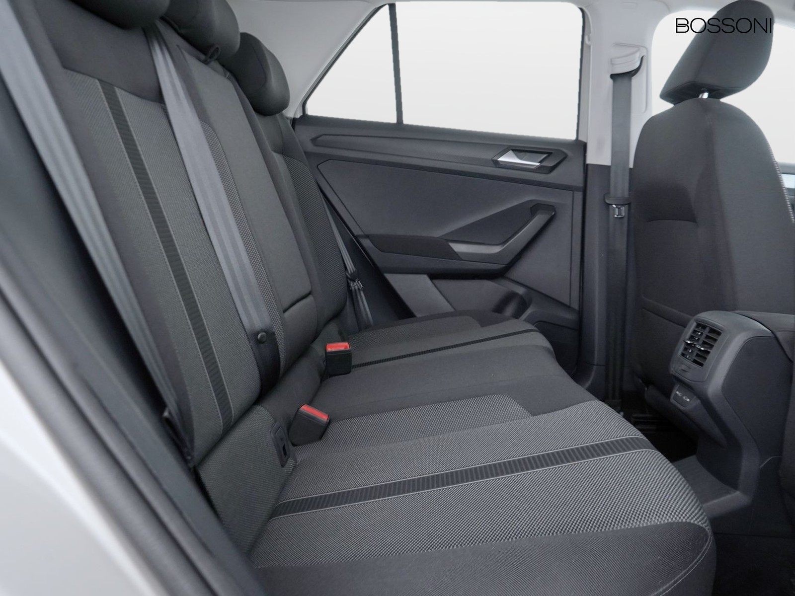9 - Volkswagen T-Roc 2.0 tdi scr 115cv sport