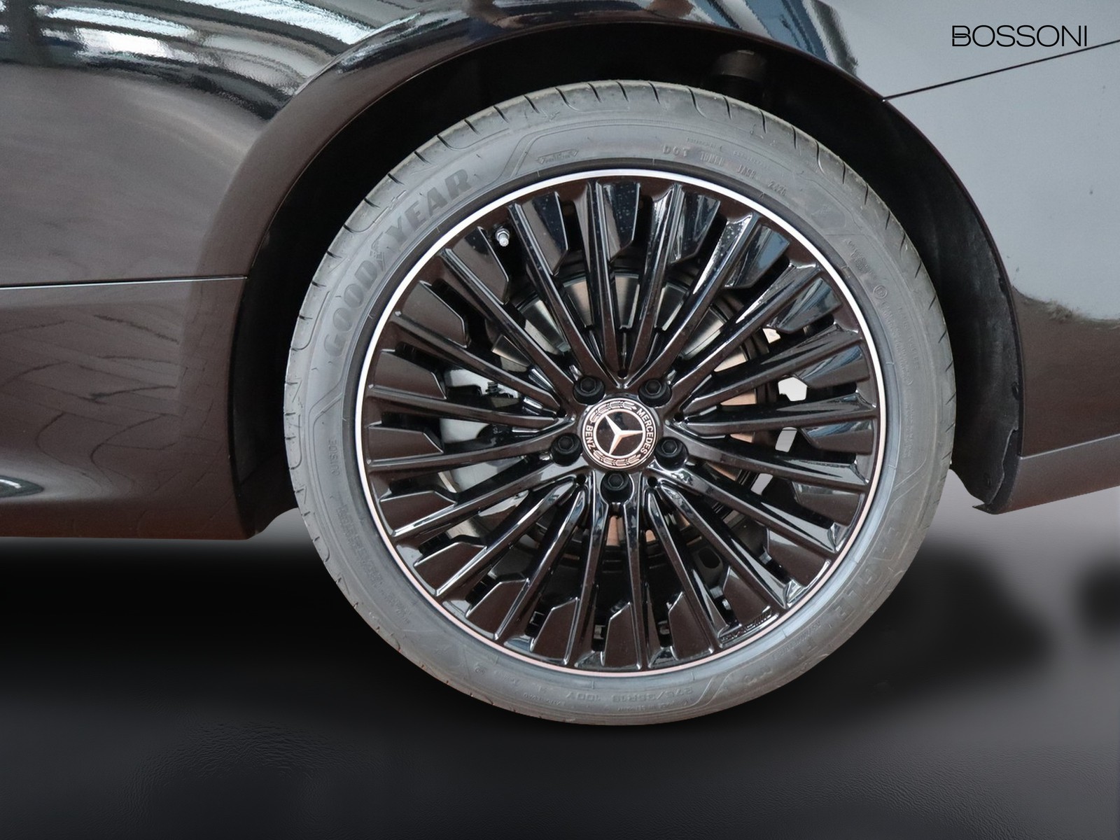 4 - Mercedes CLE coupe 200 amg line advanced 9g-tronic plus