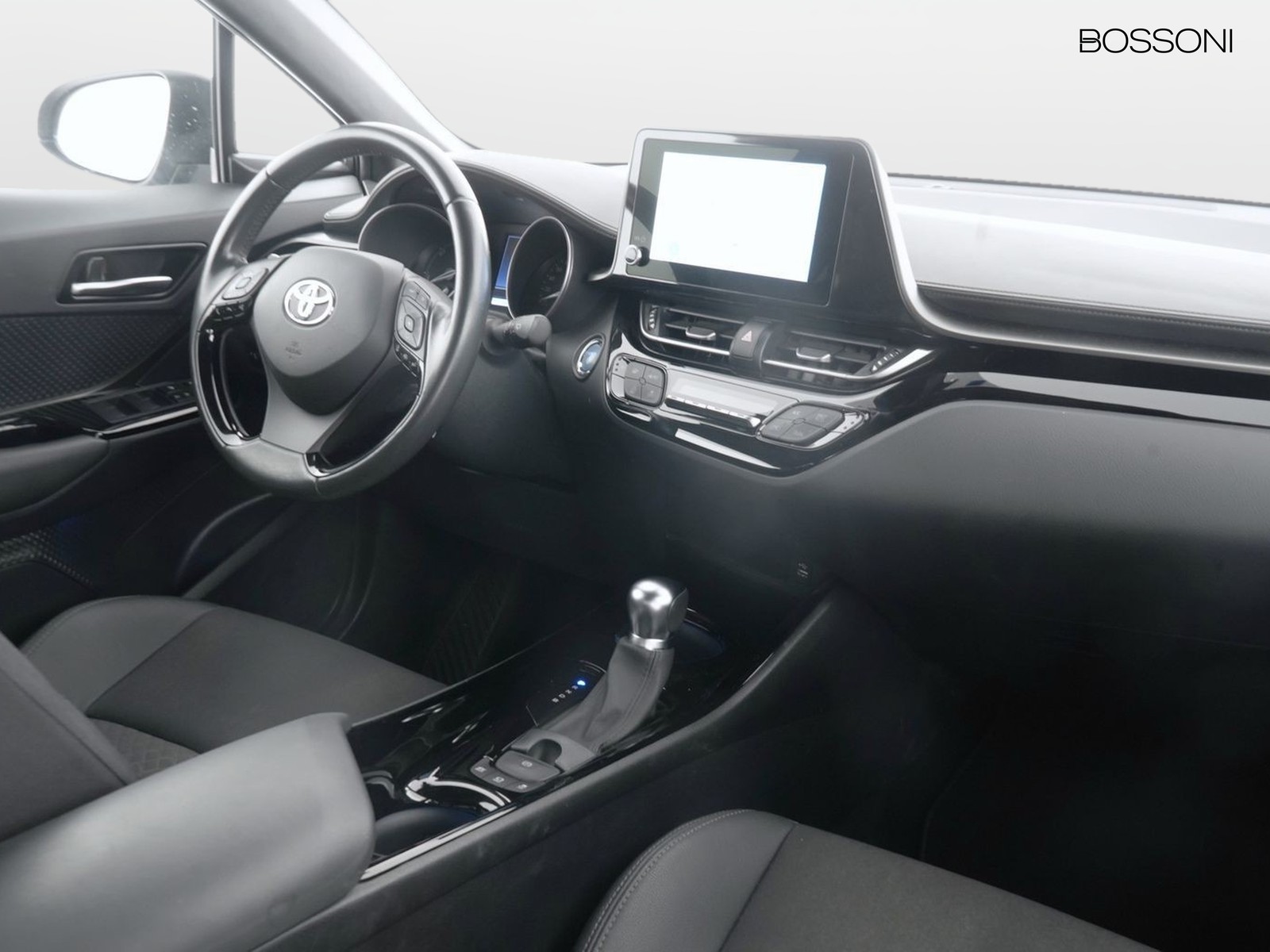 6 - Toyota C-HR 1.8 hybrid trend e-cvt