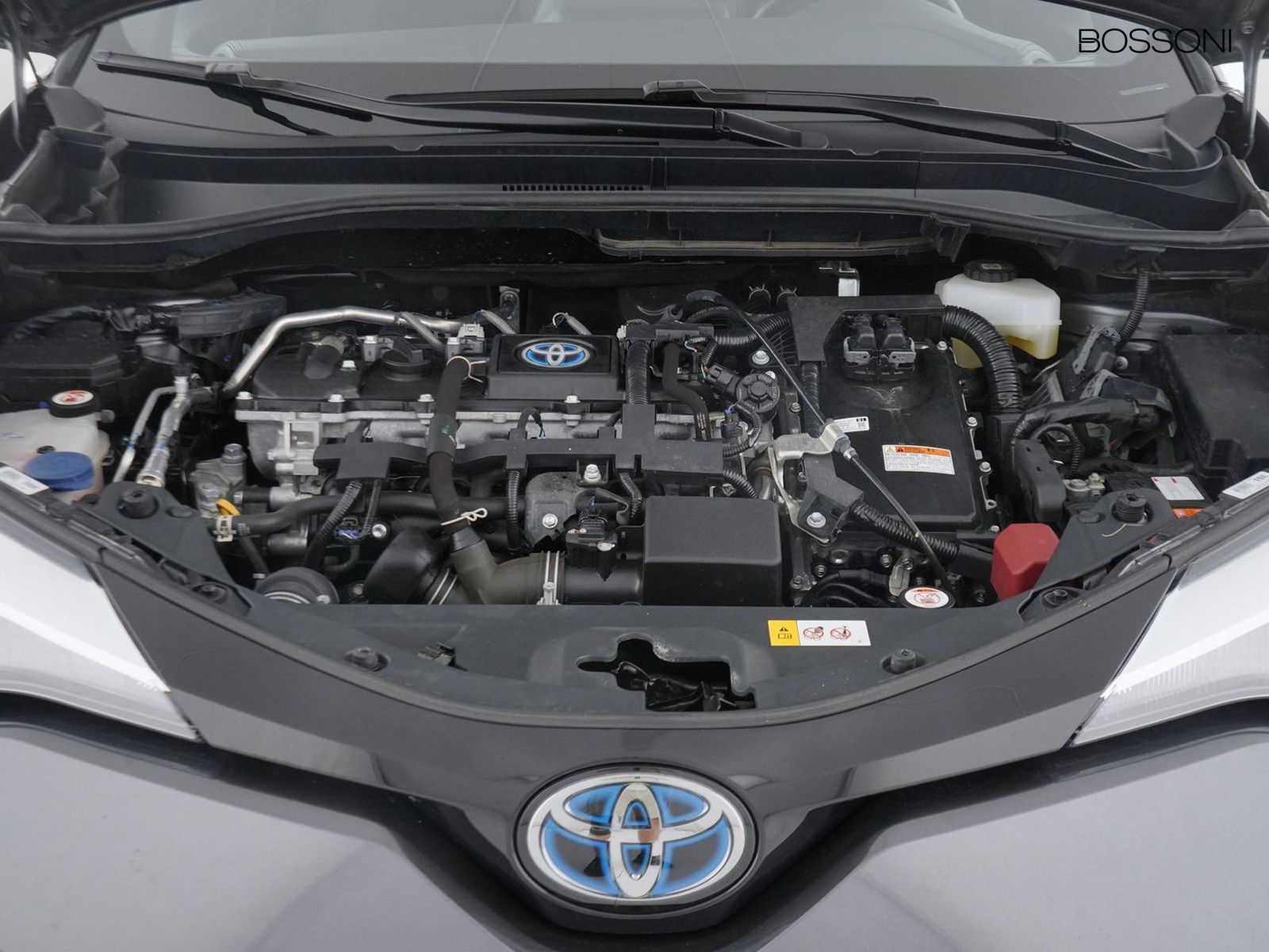 11 - Toyota C-HR 1.8 hybrid trend e-cvt