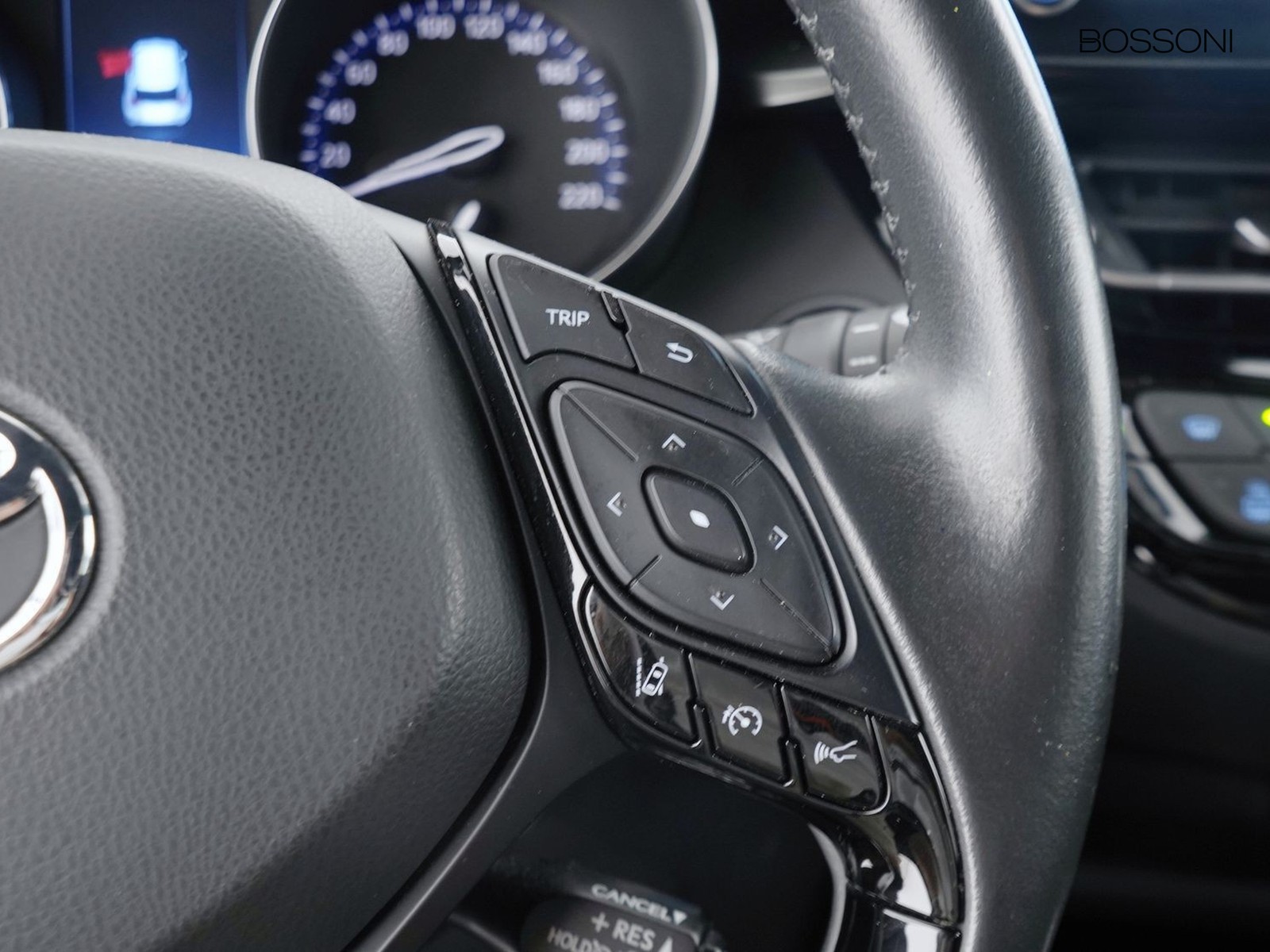 26 - Toyota C-HR 1.8 hybrid trend e-cvt