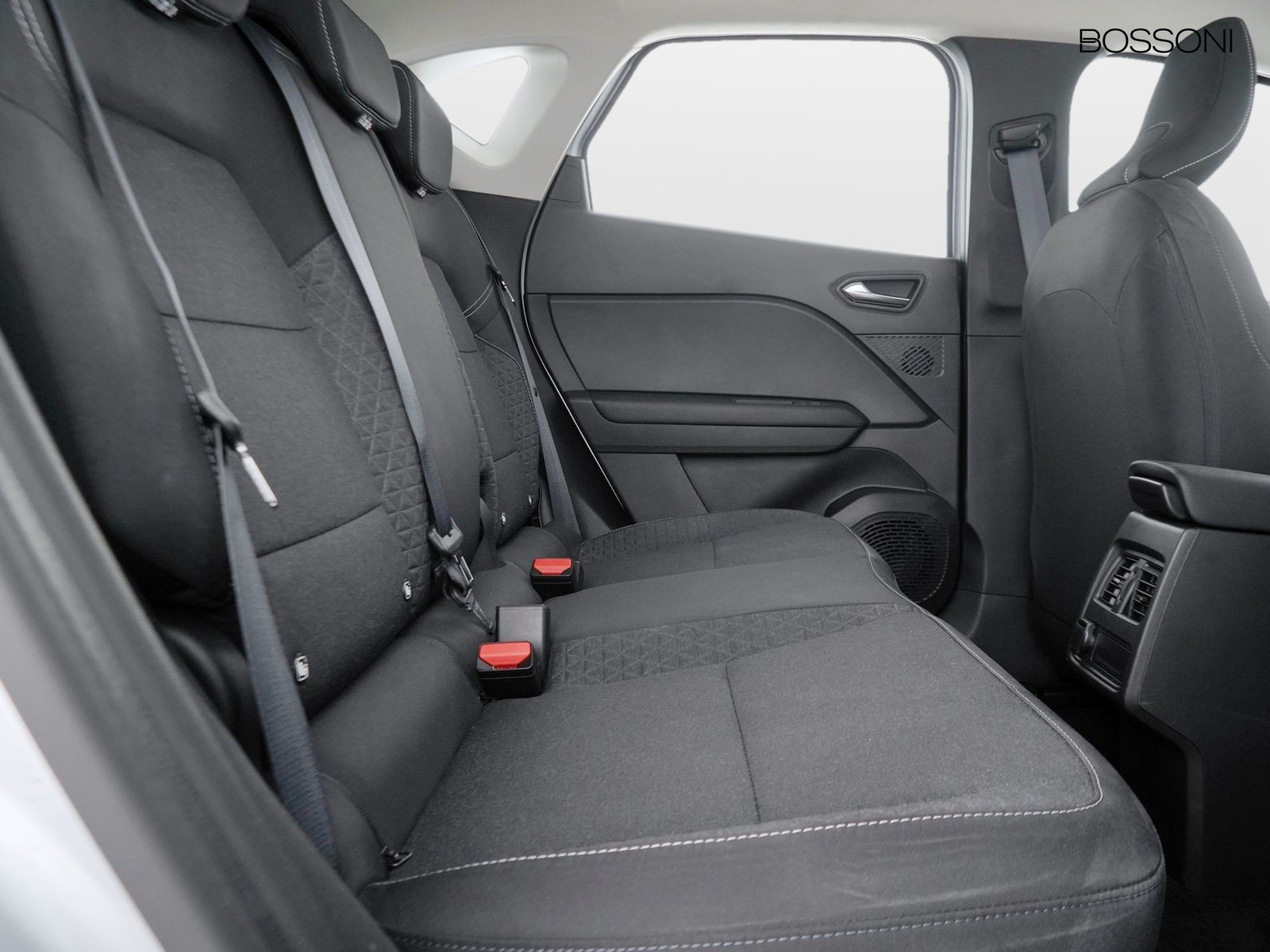 9 - Renault Captur 1.0 tce equilibre