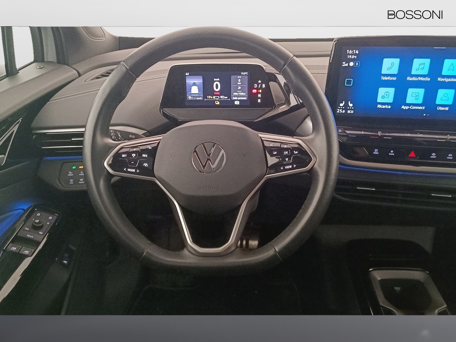 4 - Volkswagen ID.4 77 kwh pro performance 204cv