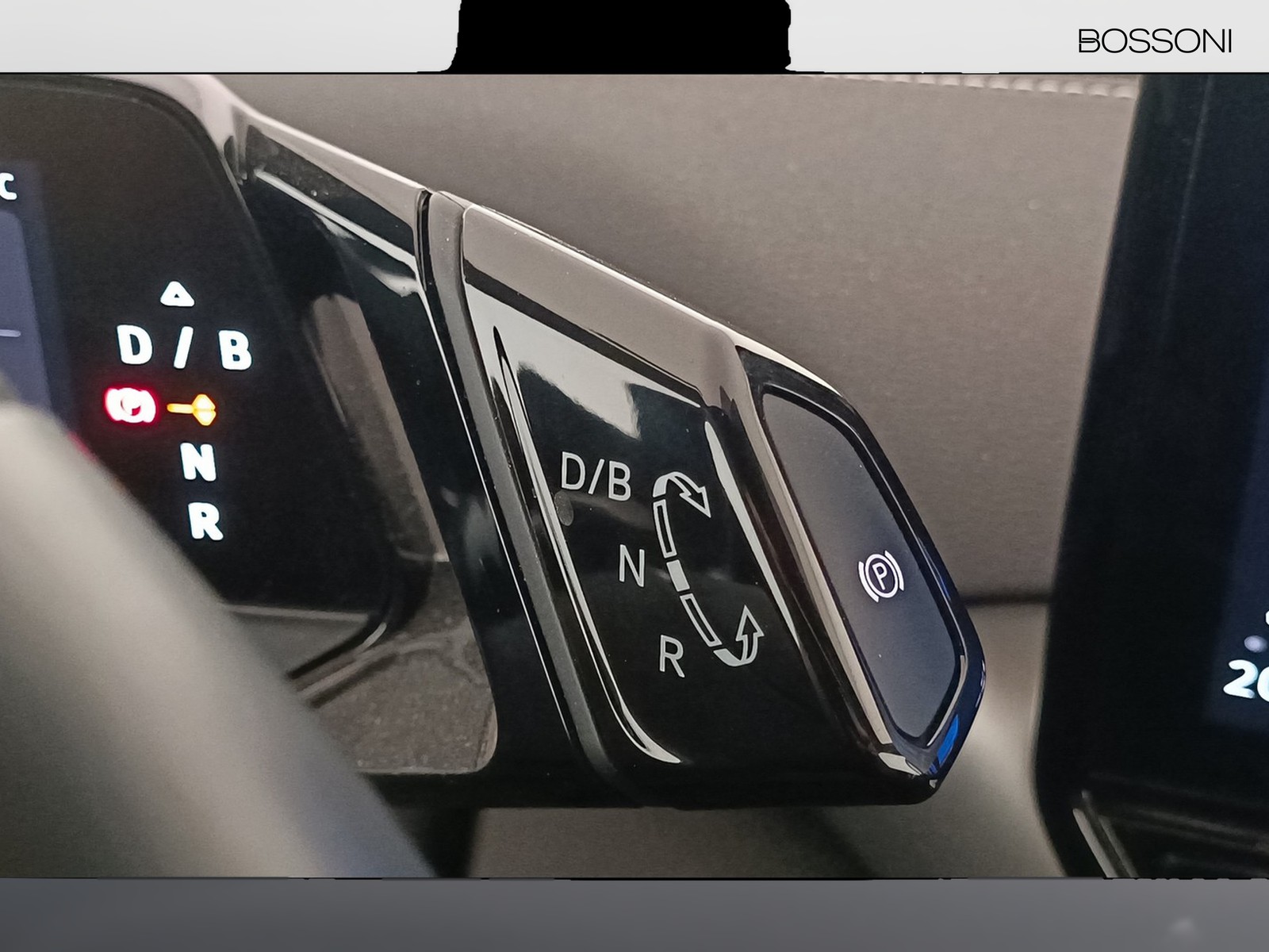 5 - Volkswagen ID.4 77 kwh pro performance 204cv