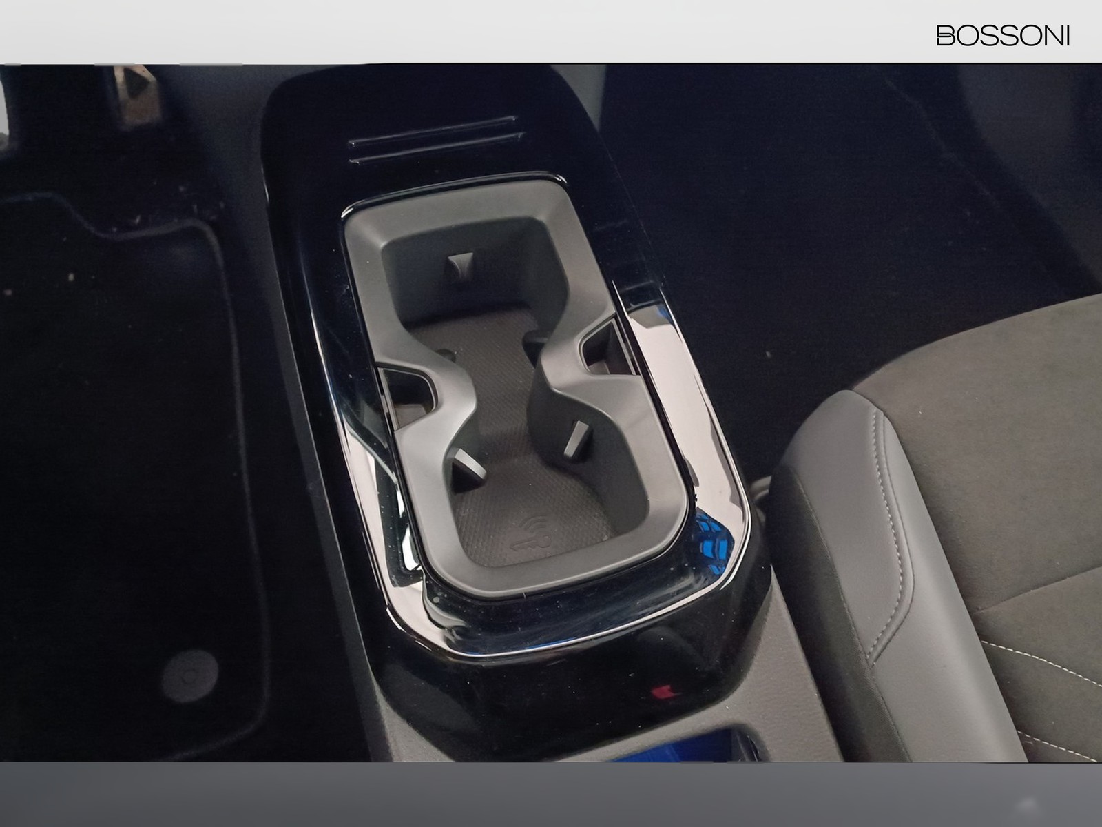 22 - Volkswagen ID.4 77 kwh pro performance 204cv