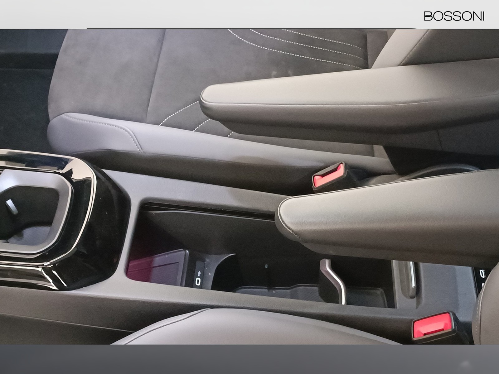 24 - Volkswagen ID.4 77 kwh pro performance 204cv