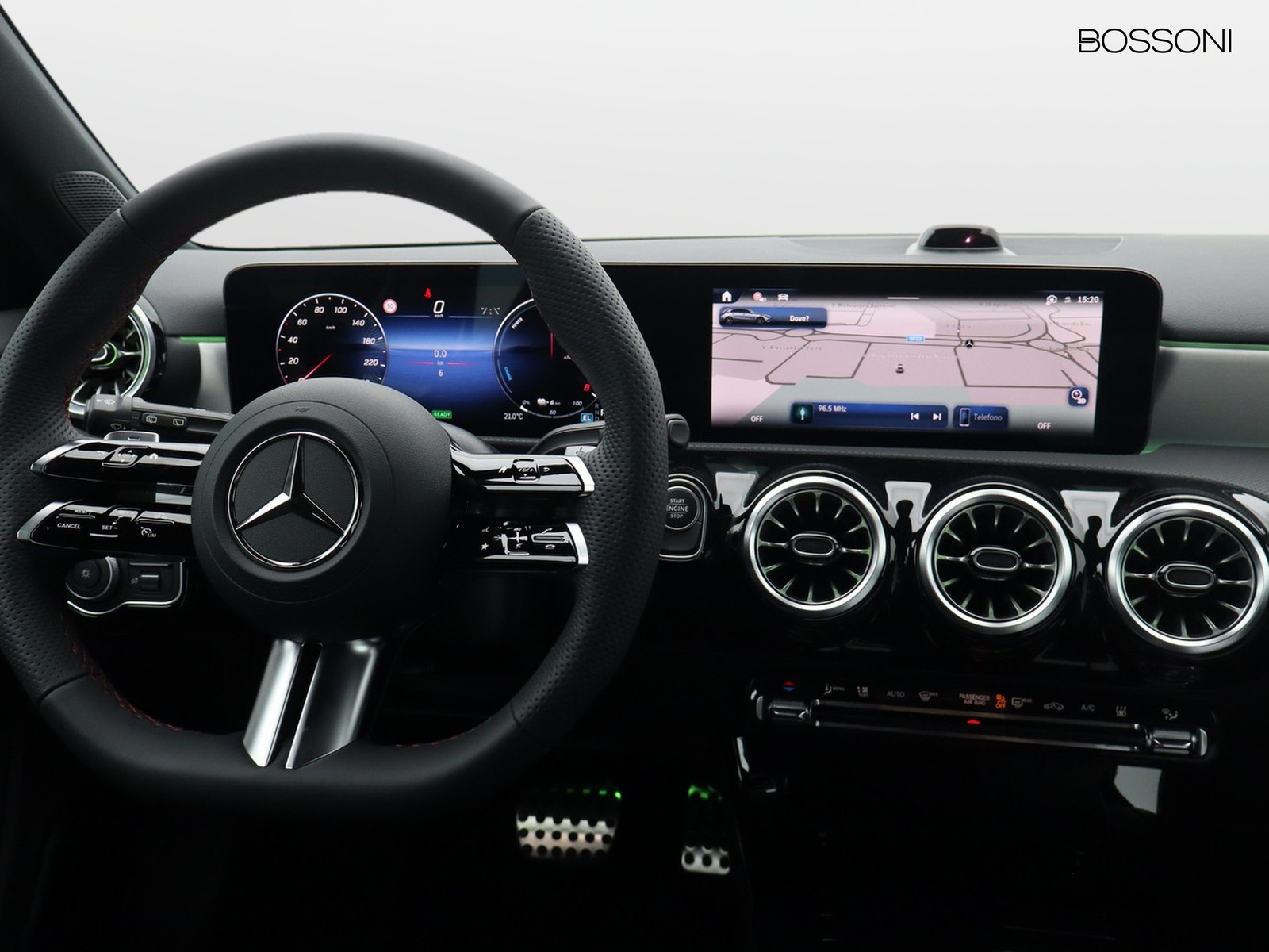 12 - Mercedes Classe A 250 e plug-in hybrid amg line extra speedshift dct amg 8g