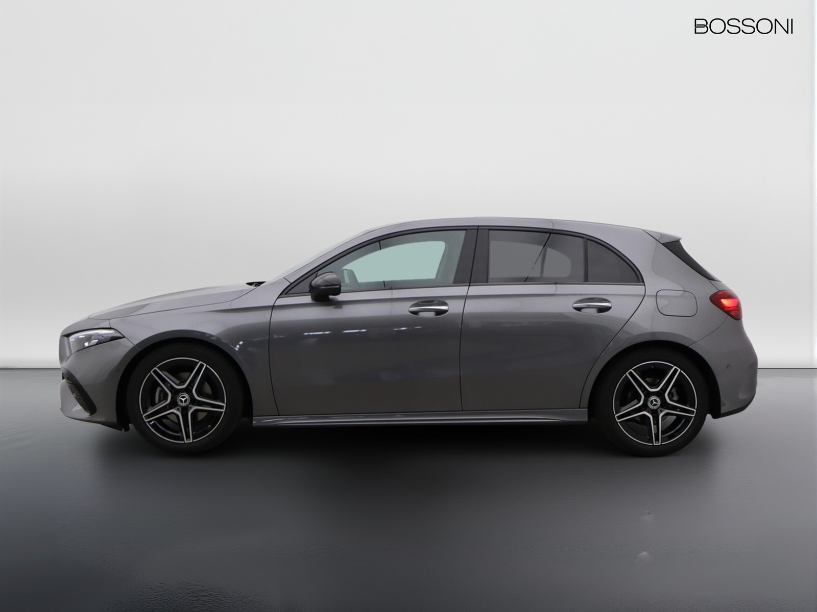 3 - Mercedes Classe A 180 d amg line extra speedshift dct amg 8g