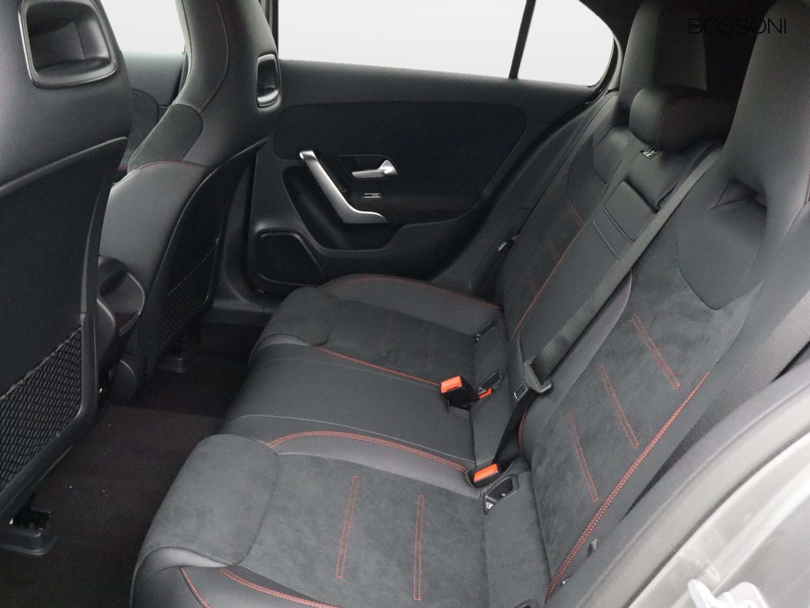 8 - Mercedes Classe A 180 d amg line extra speedshift dct amg 8g