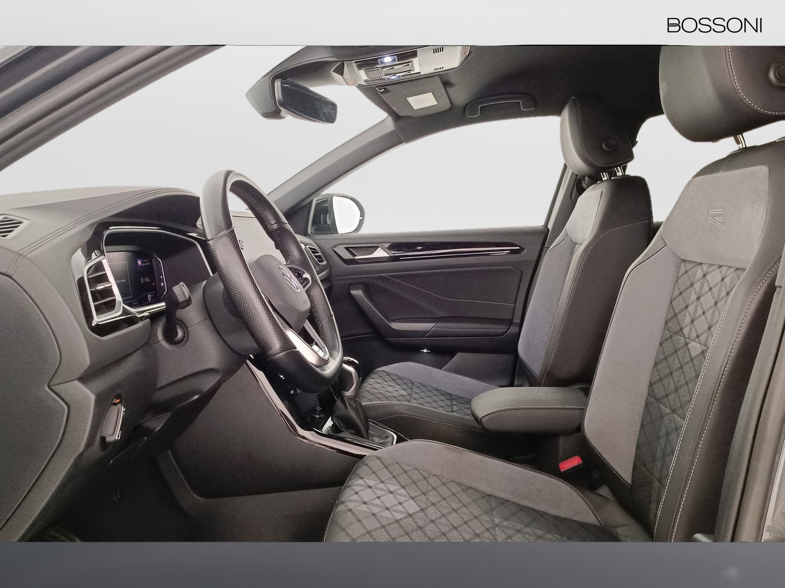 26 - Volkswagen T-Roc 1.5 tsi act r line