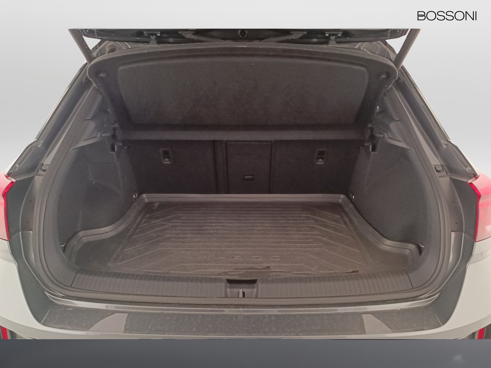27 - Volkswagen T-Roc 1.5 tsi act r line