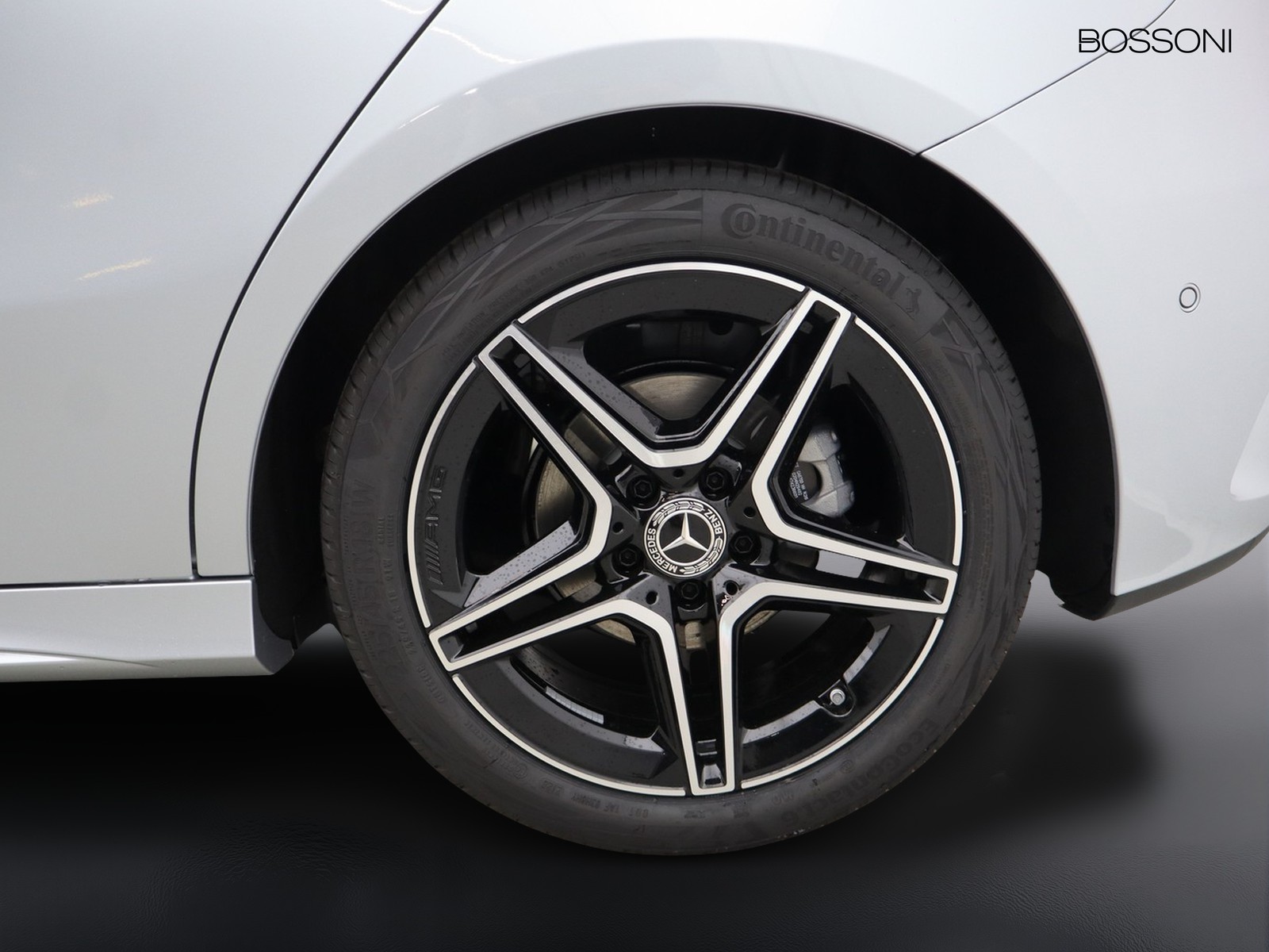 4 - Mercedes Classe A 180 d amg line extra speedshift dct amg 8g