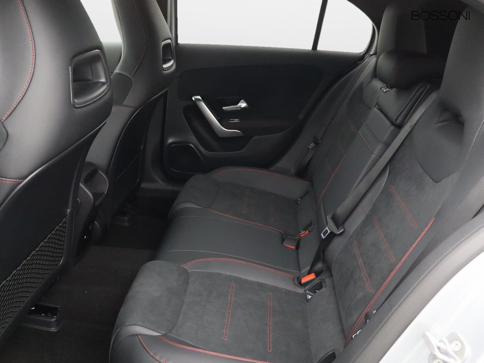 8 - Mercedes Classe A 180 d amg line extra speedshift dct amg 8g
