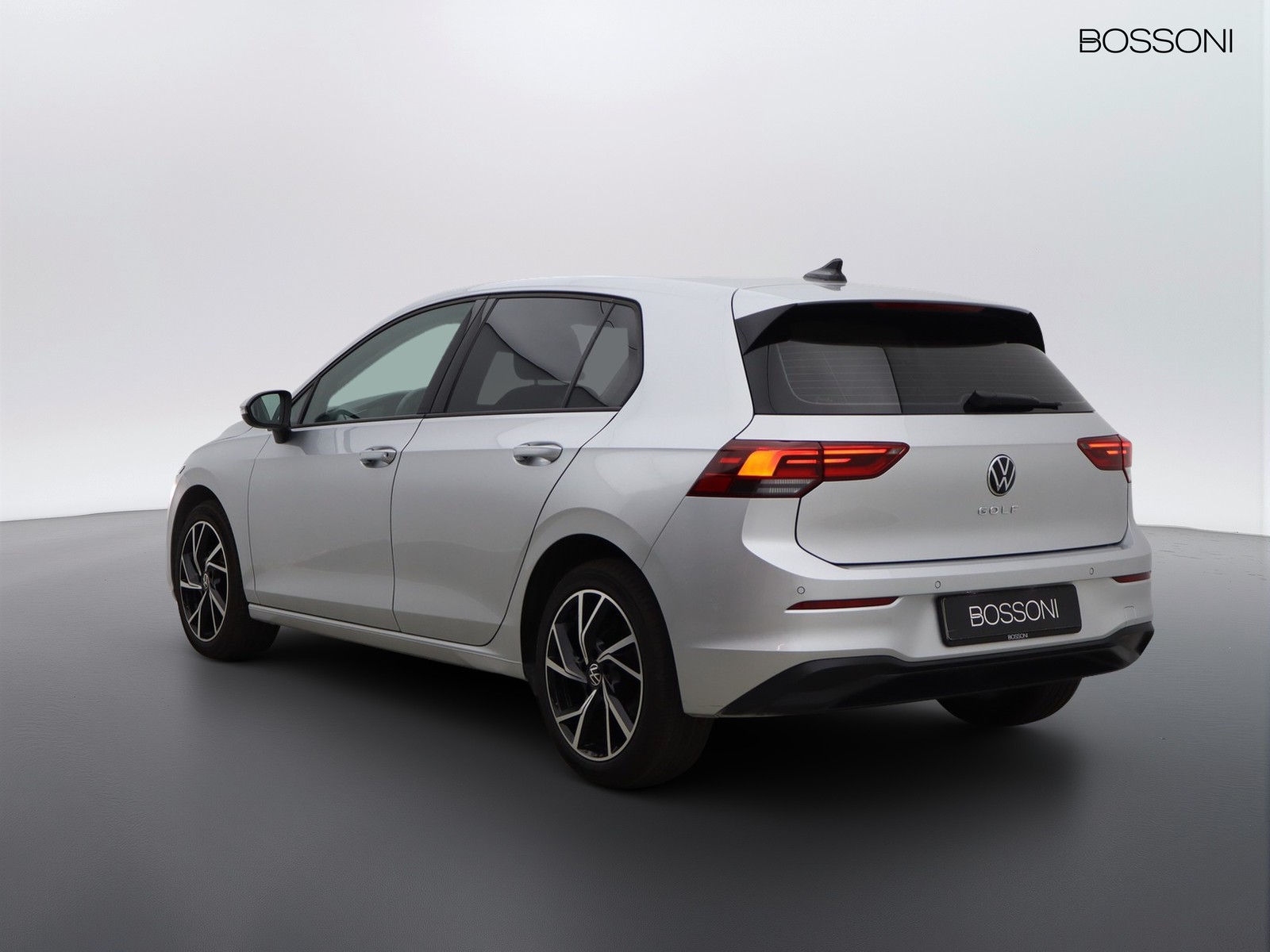5 - Volkswagen Golf 2.0 tdi scr 115cv life