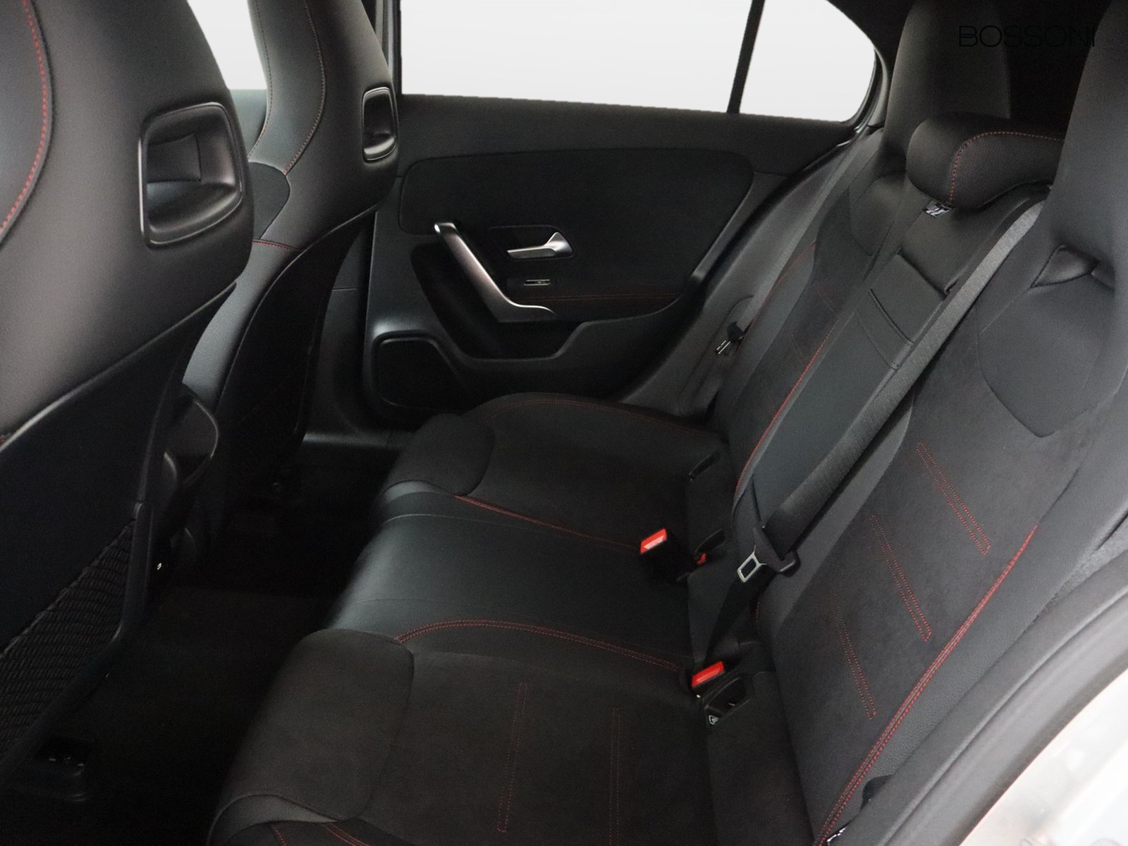 8 - Mercedes Classe A 180 d amg line extra speedshift dct amg 8g