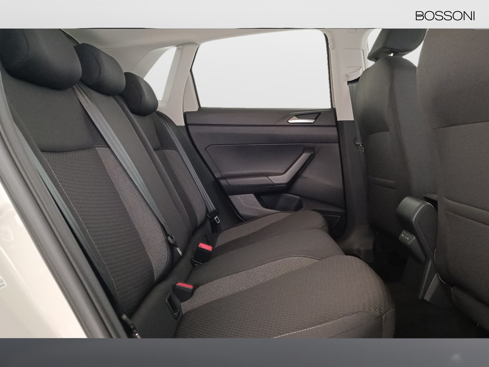 9 - Volkswagen Polo 1.0 80cv edition plus