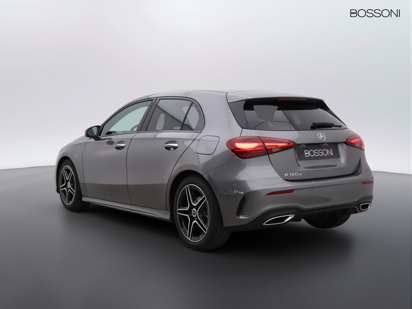5 - Mercedes Classe A 180 d amg line extra speedshift dct amg 8g