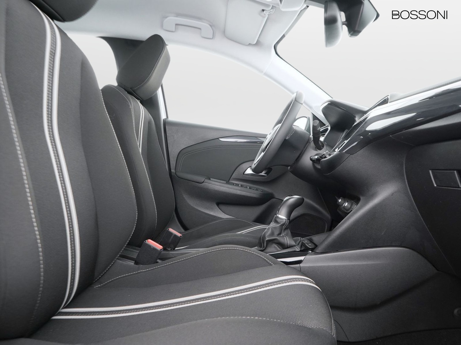 8 - Opel Corsa 5 porte 1.2 75cv d&t s&s