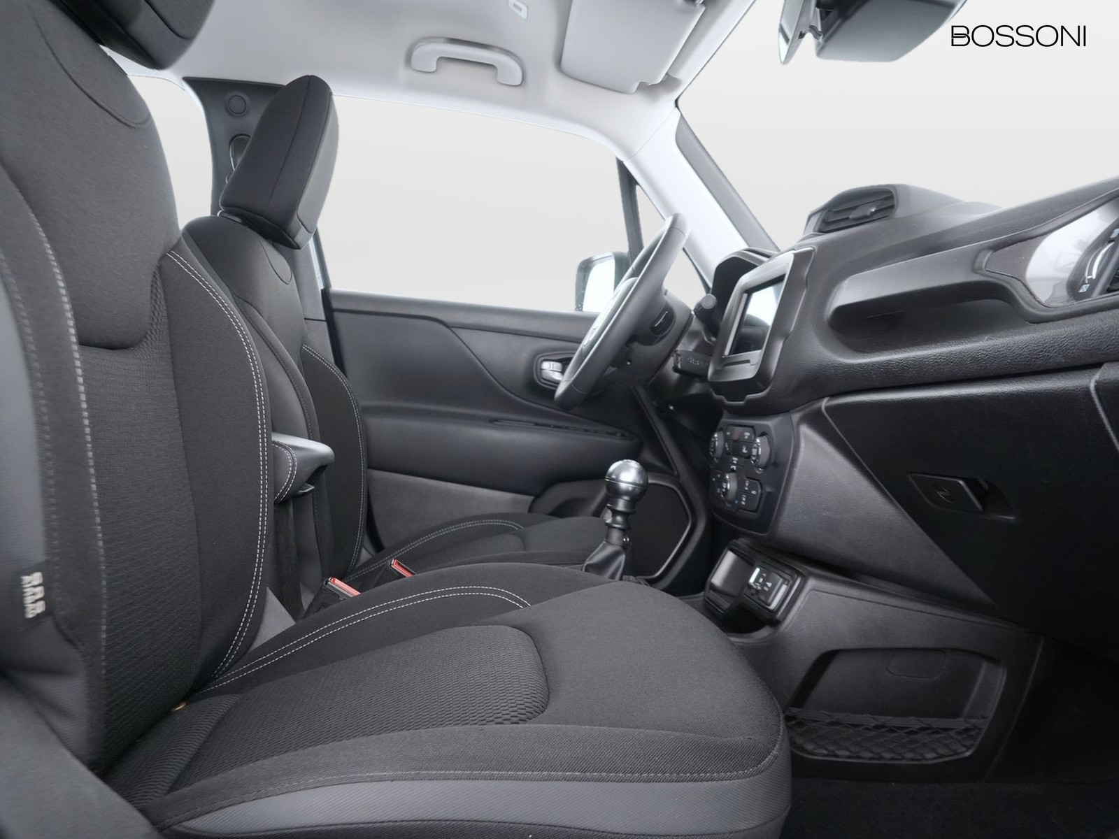 8 - Jeep Renegade 1.0 t3 longitude 2wd