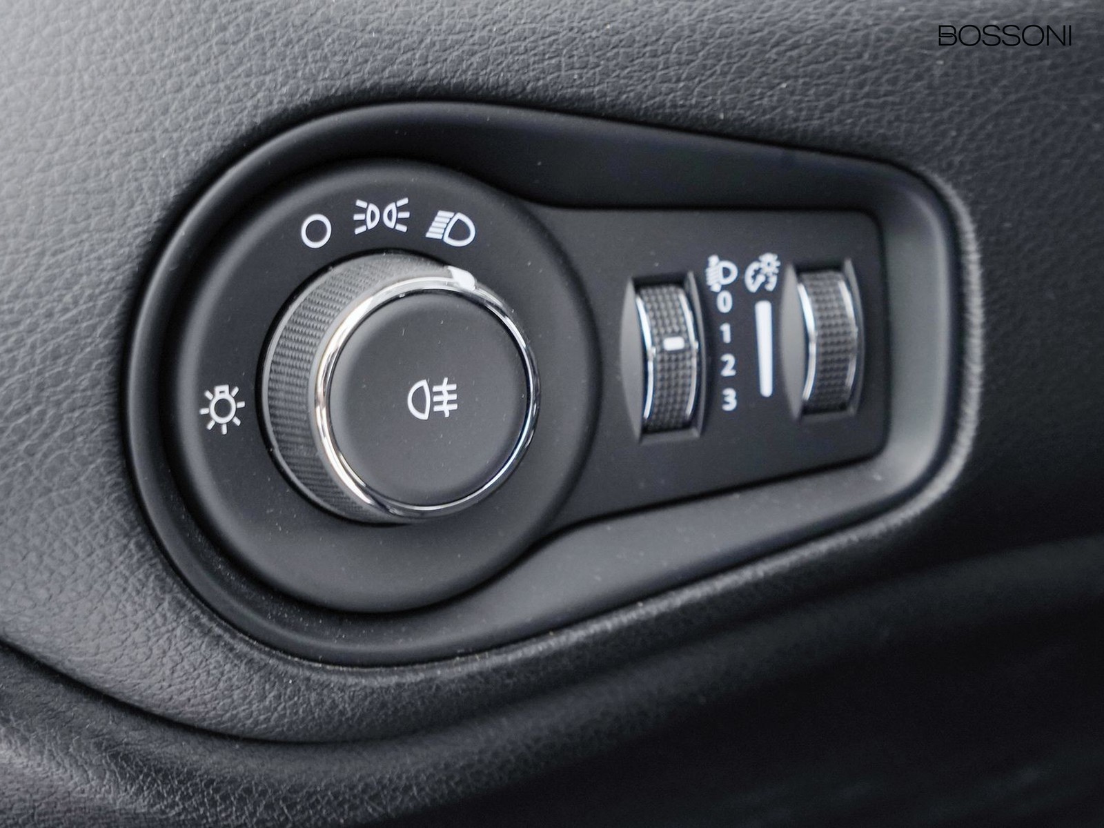 16 - Jeep Renegade 1.0 t3 longitude 2wd