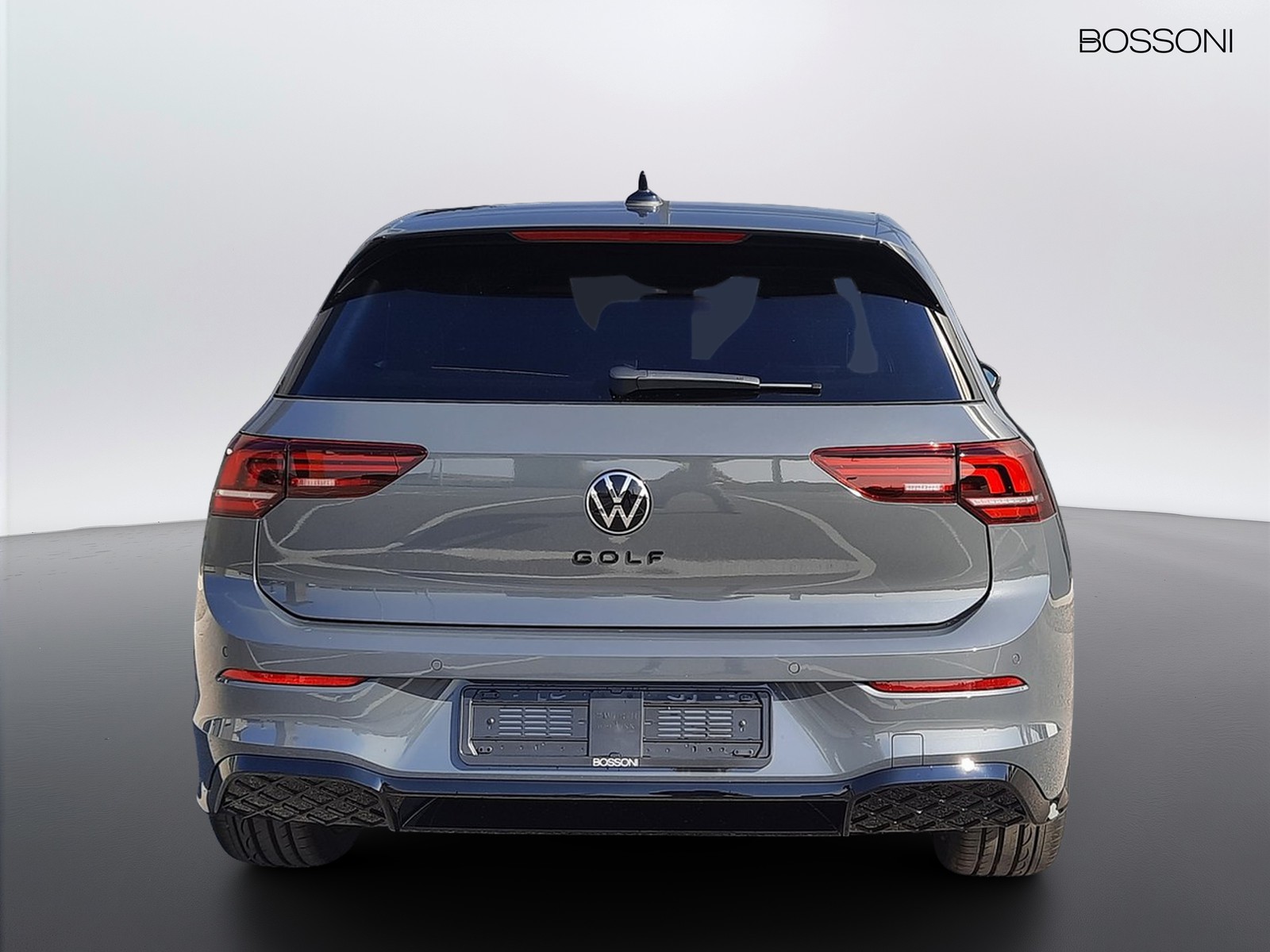 5 - Volkswagen Golf 1.5 etsi act 115cv r-line plus