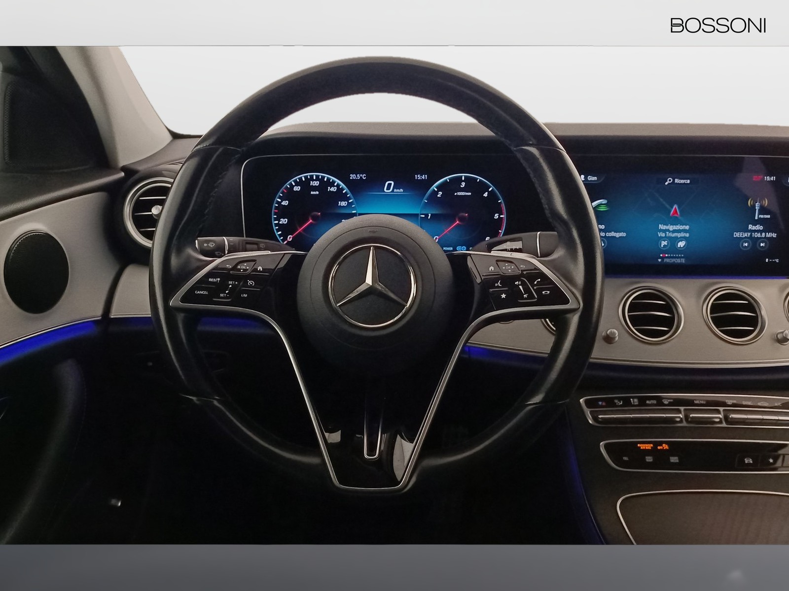 4 - Mercedes Classe E station wagon all-terrain 220 d business sport 4matic 9g-tronic plus my20