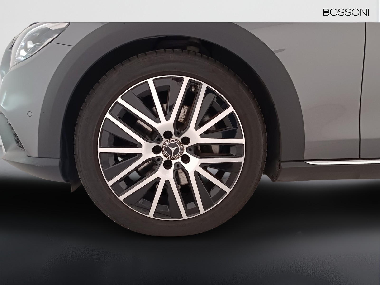 11 - Mercedes Classe E station wagon all-terrain 220 d business sport 4matic 9g-tronic plus my20