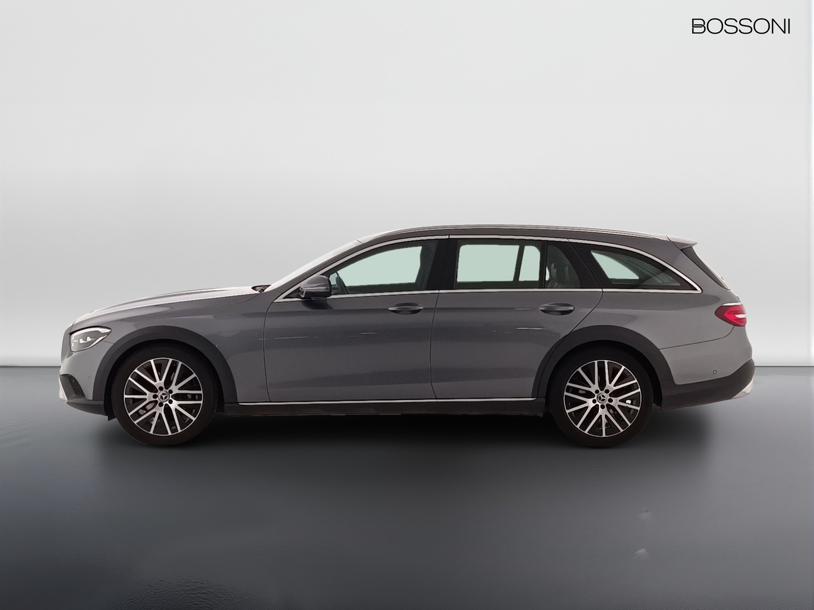 15 - Mercedes Classe E station wagon all-terrain 220 d business sport 4matic 9g-tronic plus my20