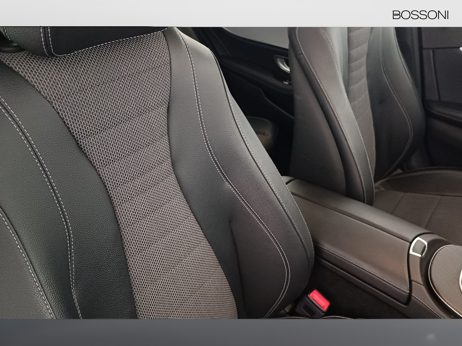 26 - Mercedes Classe E station wagon all-terrain 220 d business sport 4matic 9g-tronic plus my20
