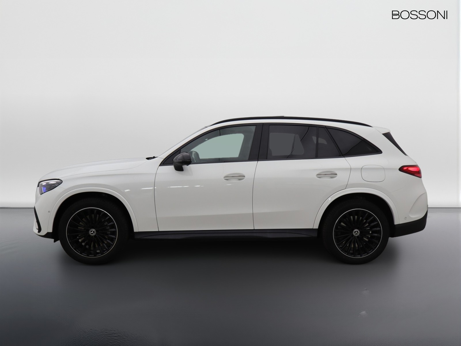 3 - Mercedes GLC suv 300 de plug-in hybrid amg line premium 4matic 9g-tronic