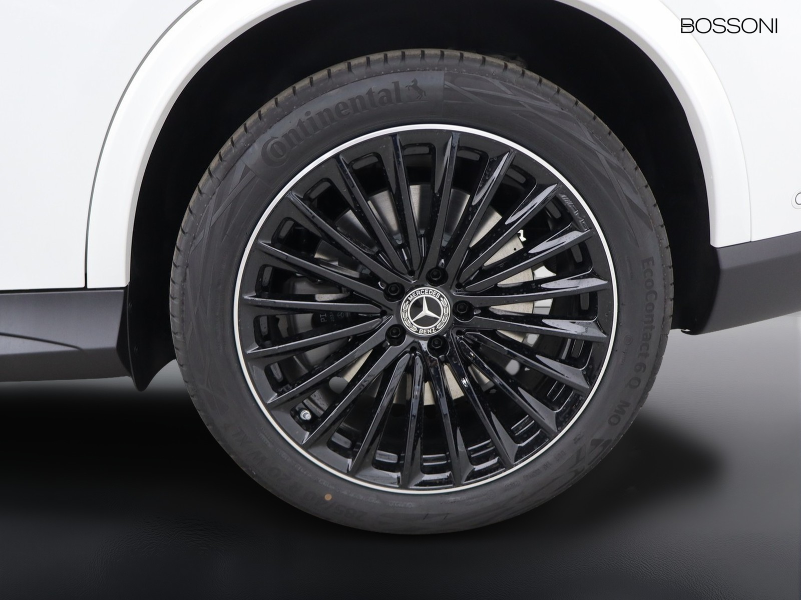 4 - Mercedes GLC suv 300 de plug-in hybrid amg line premium 4matic 9g-tronic