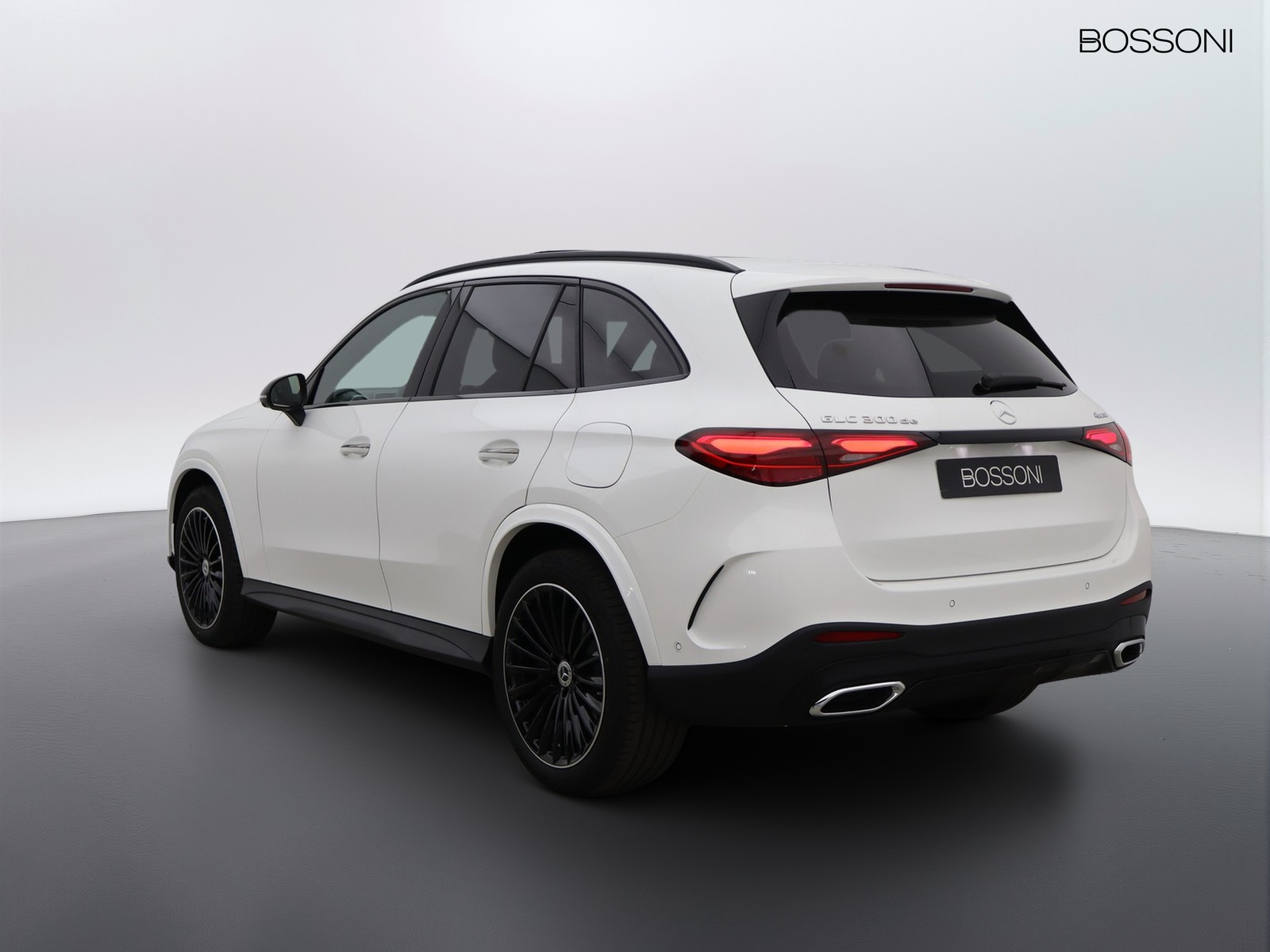 5 - Mercedes GLC suv 300 de plug-in hybrid amg line premium 4matic 9g-tronic